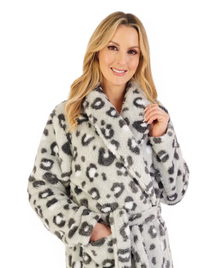 Leopard Printed Fleece 41" Shawl Collar Wrap HC06335